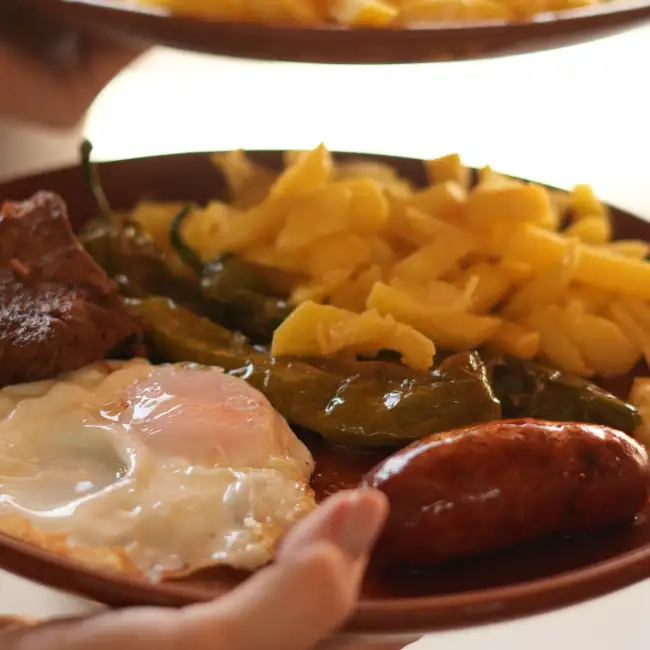 Plato de los montes en rincon de la victoria